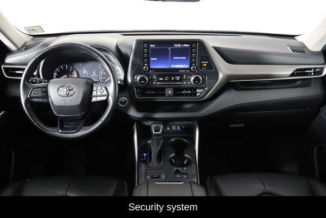 used 2022 Toyota Highlander car, priced at $30,330