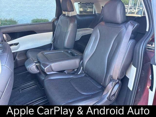 used 2024 Kia Carnival car, priced at $32,453