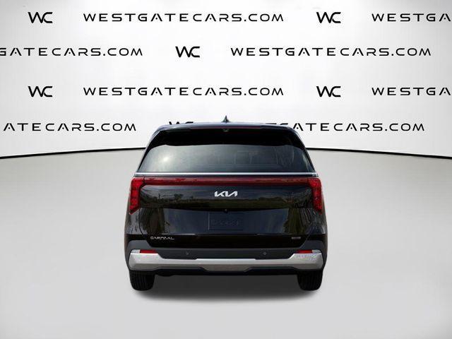 new 2026 Kia Carnival Hybrid car, priced at $39,060