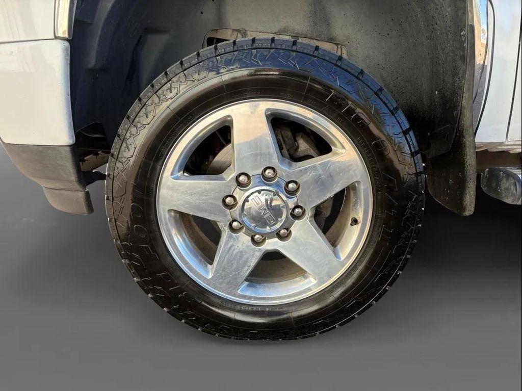 used 2014 GMC Sierra 2500 car, priced at $33,950