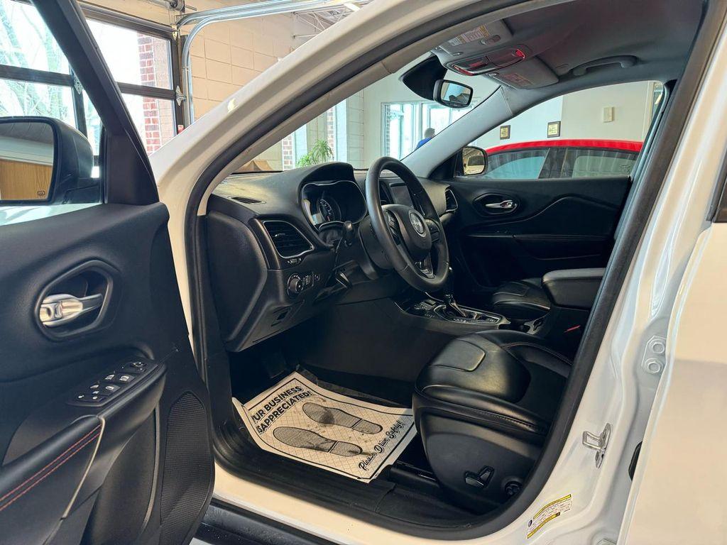 used 2020 Jeep Cherokee car, priced at $17,498