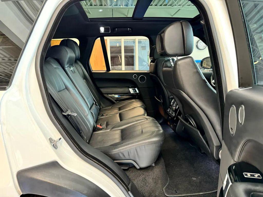 Yulong White 2015 Land Rover Range Rover 3.0L Supercharged HSE