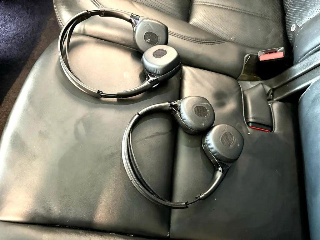 Yulong White 2015 Land Rover Range Rover 3.0L Supercharged HSE