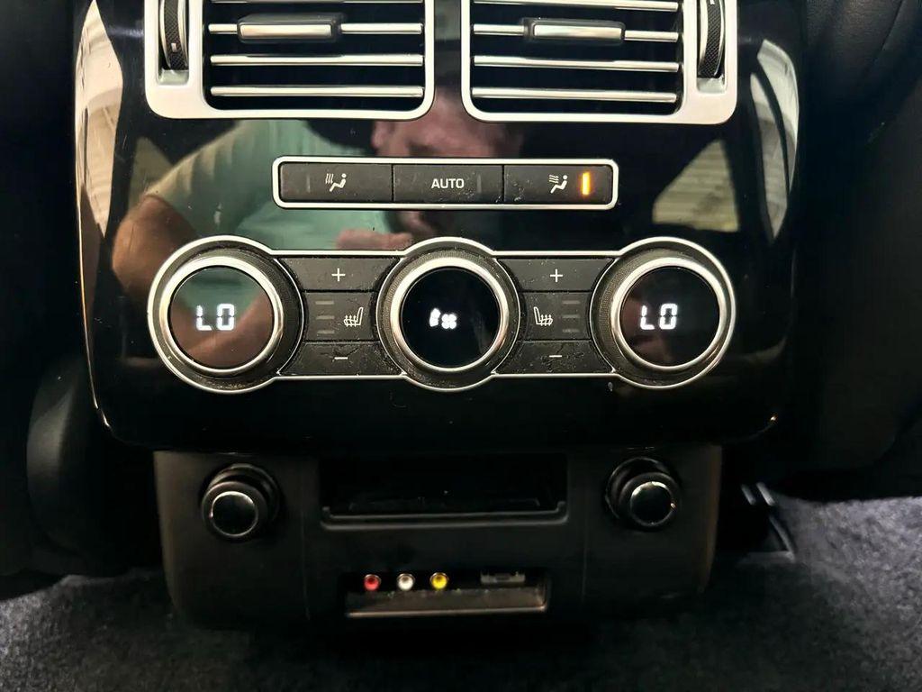 Yulong White 2015 Land Rover Range Rover 3.0L Supercharged HSE