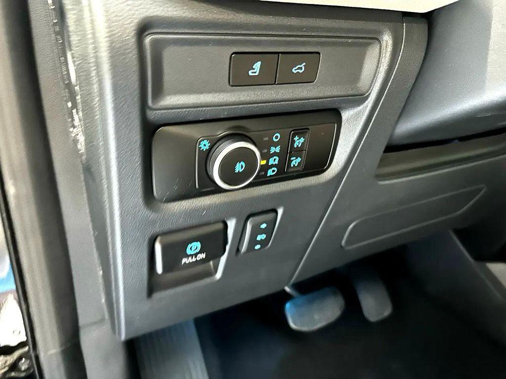 used 2024 Ford Expedition car, priced at $40,700