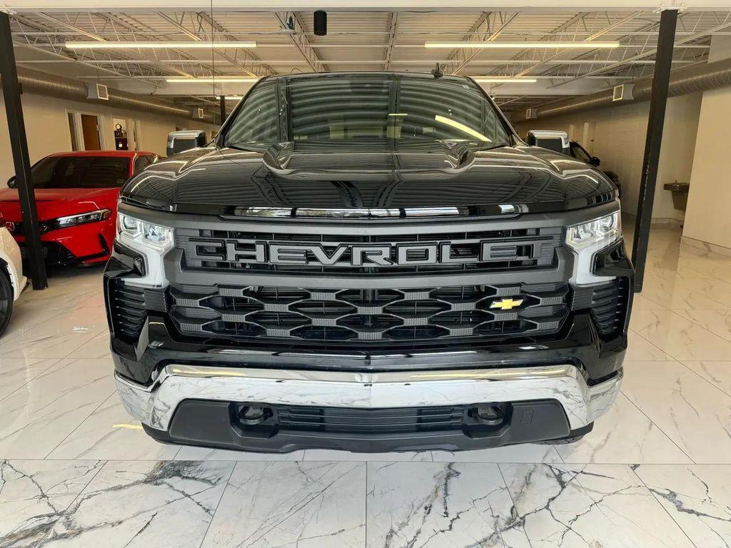 used 2025 Chevrolet Silverado 1500 car, priced at $37,996
