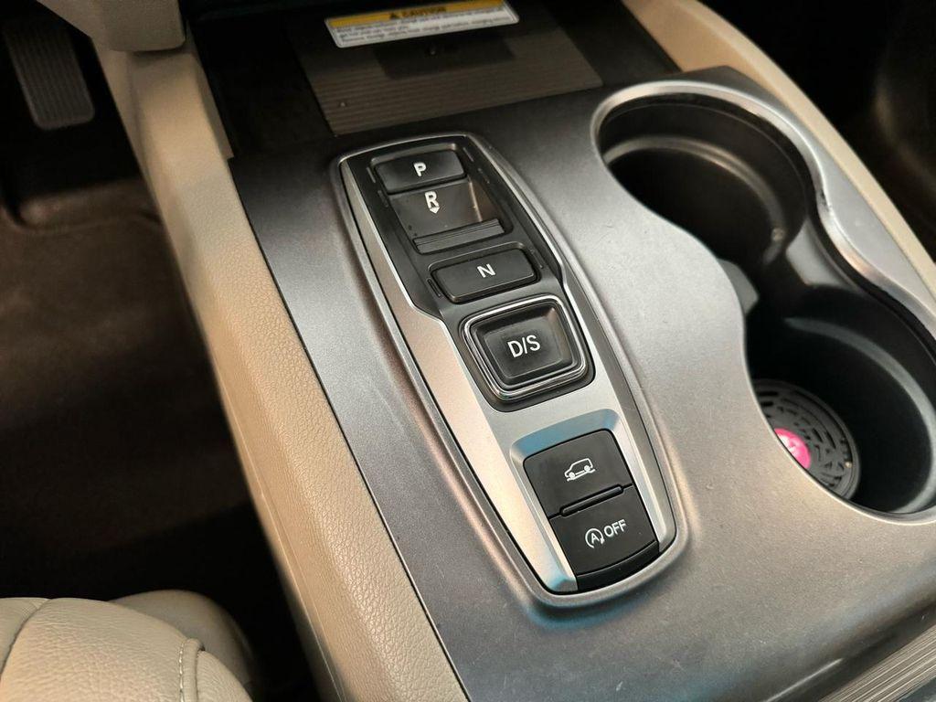 used 2022 Honda Pilot car, priced at $24,998