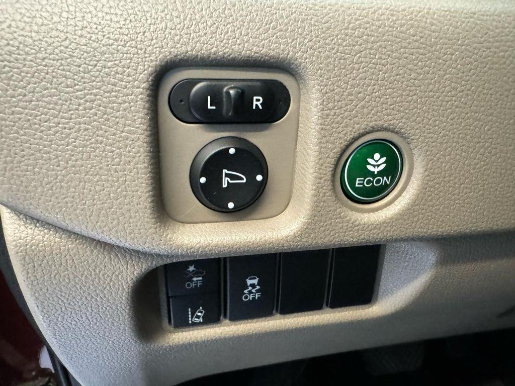 used 2022 Honda Pilot car, priced at $24,998