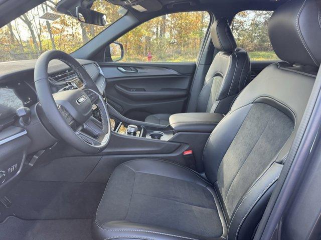 new 2025 Jeep Grand Cherokee L car, priced at $51,370