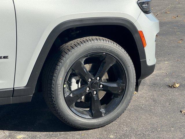new 2025 Jeep Grand Cherokee car, priced at $58,430