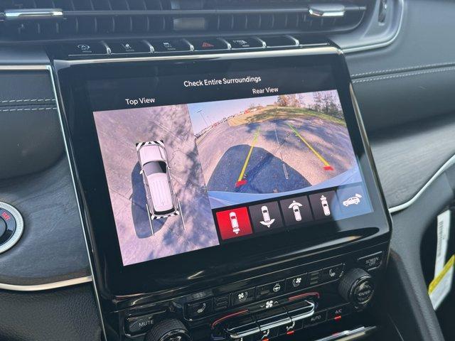 new 2025 Jeep Grand Cherokee car, priced at $58,430