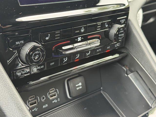 new 2025 Jeep Grand Cherokee car, priced at $44,170