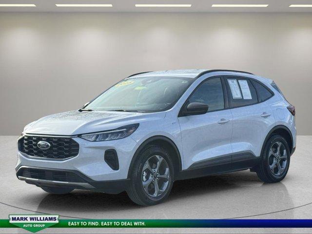 used 2025 Ford Escape car, priced at $25,806