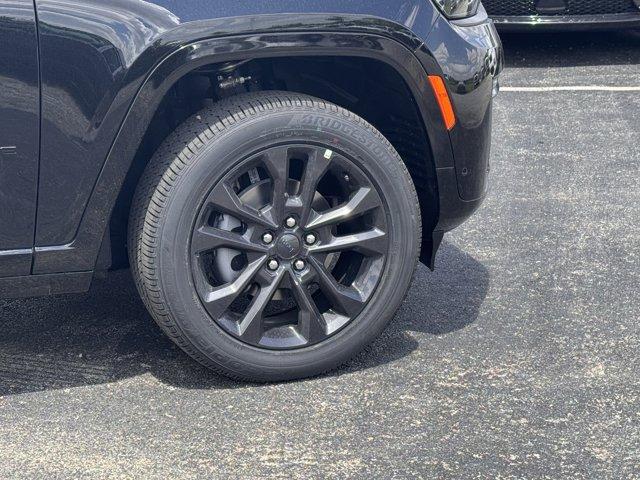 new 2026 Jeep Grand Cherokee car, priced at $55,725