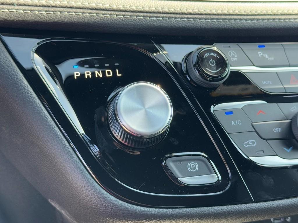 new 2026 Chrysler Pacifica car, priced at $39,633