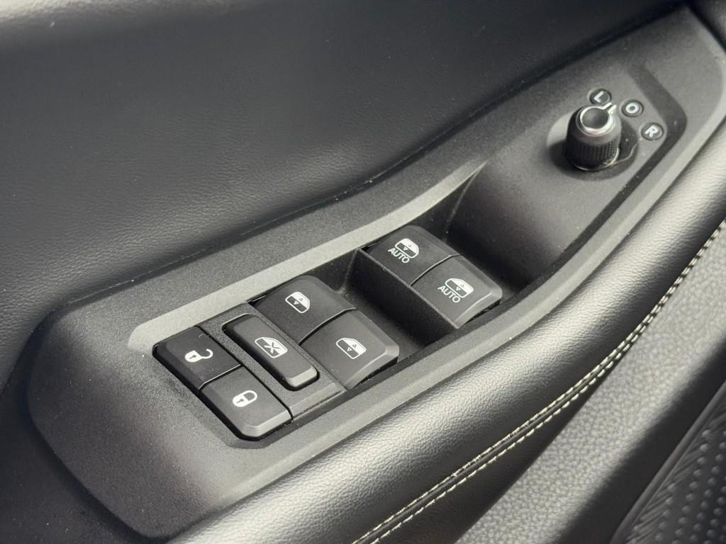 used 2023 Jeep Grand Cherokee car, priced at $28,424