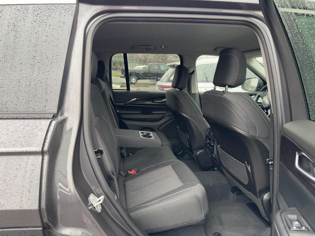 used 2023 Jeep Grand Cherokee car, priced at $28,424