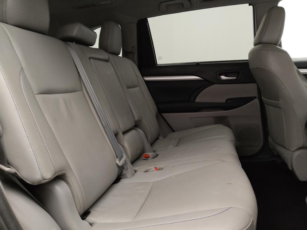 used 2018 Toyota Highlander car, priced at $23,195