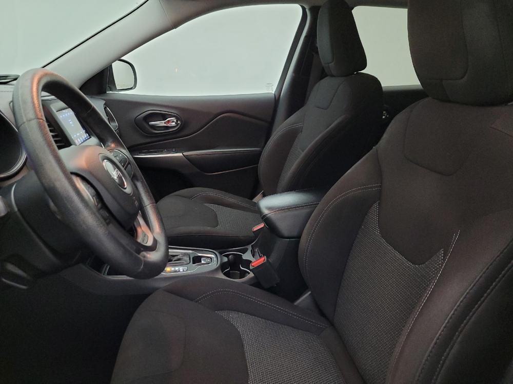 used 2019 Jeep Cherokee car, priced at $16,395