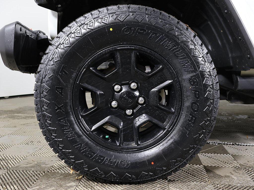 used 2022 Jeep Gladiator car, priced at $32,390