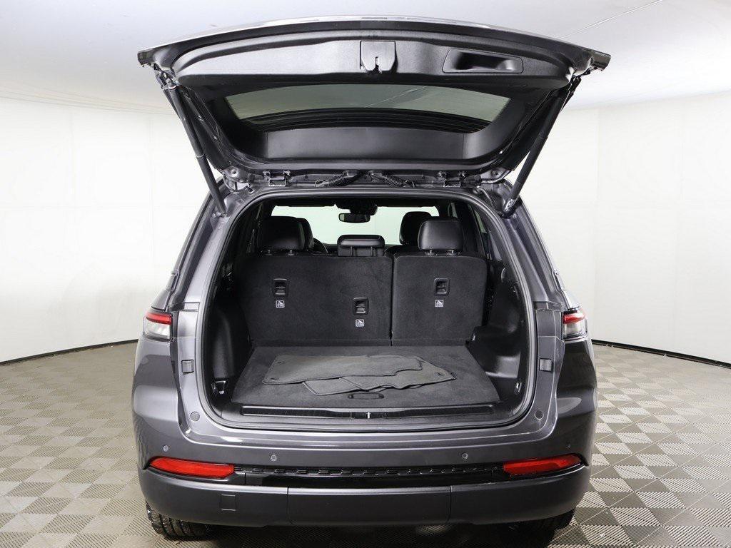 used 2023 Jeep Grand Cherokee car, priced at $31,170