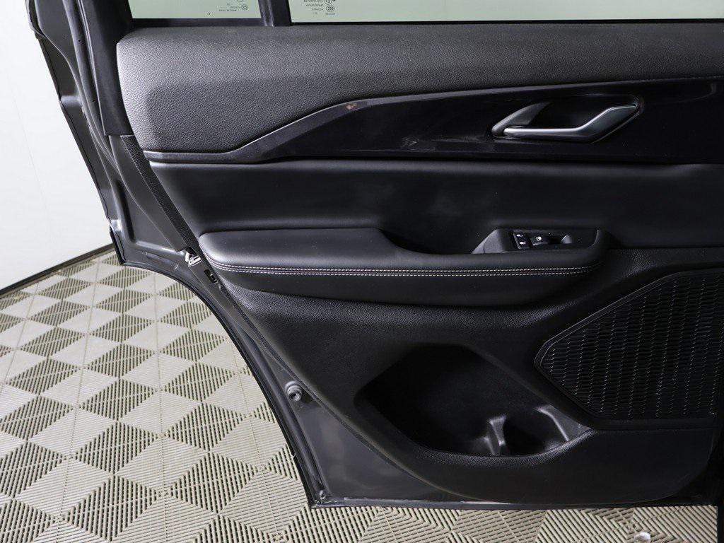 used 2023 Jeep Grand Cherokee car, priced at $31,170