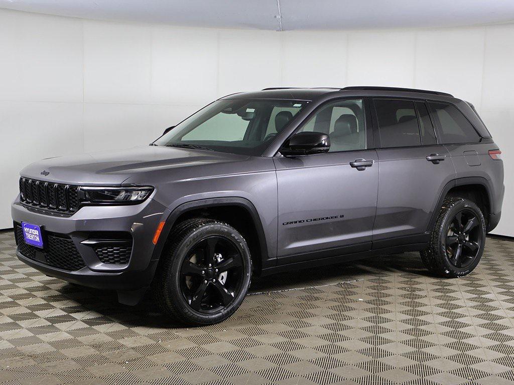 used 2023 Jeep Grand Cherokee car, priced at $31,170