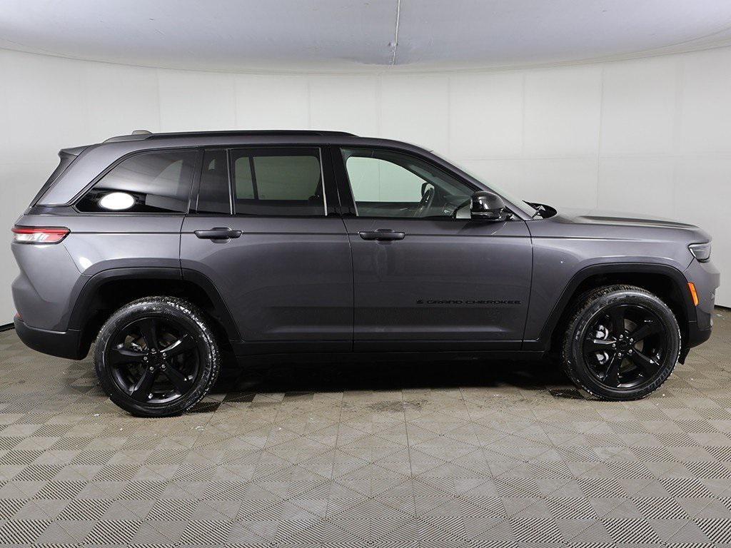 used 2023 Jeep Grand Cherokee car, priced at $31,170