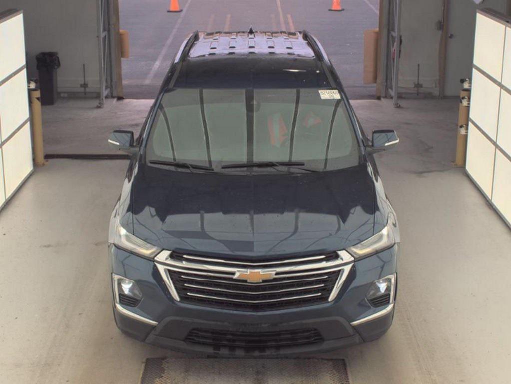 used 2022 Chevrolet Traverse car, priced at $25,990