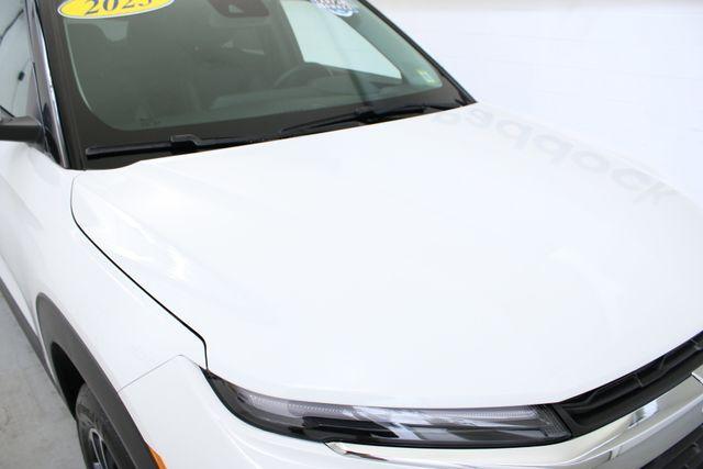 used 2025 Chevrolet TrailBlazer car, priced at $24,298