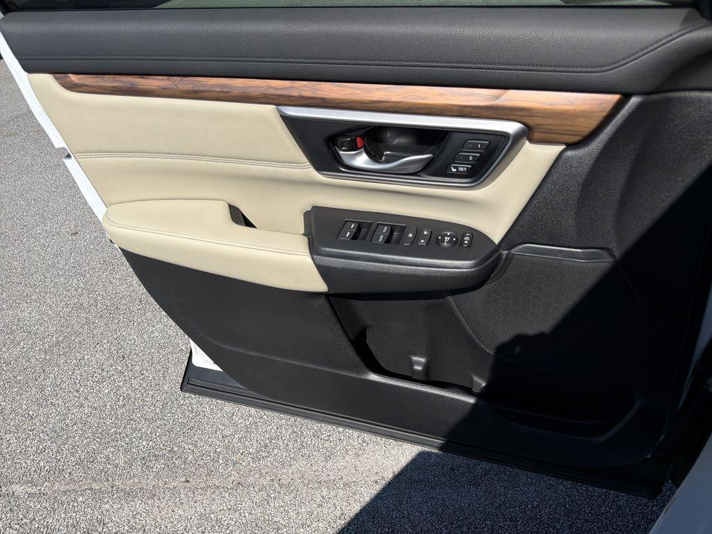 used 2021 Honda CR-V car, priced at $28,874