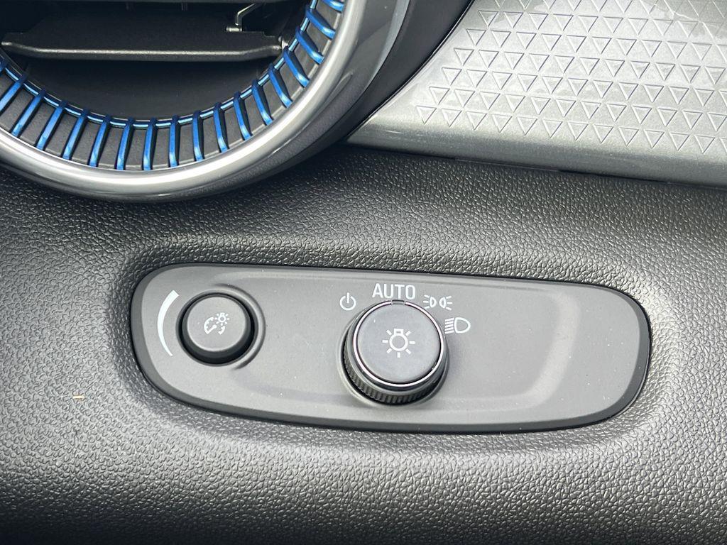 new 2026 Chevrolet Trax car, priced at $25,885