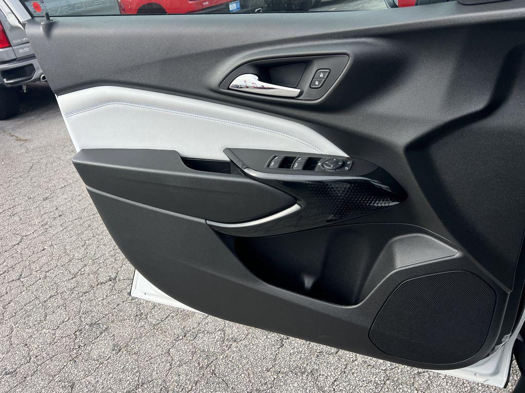 new 2026 Chevrolet Trax car, priced at $25,885