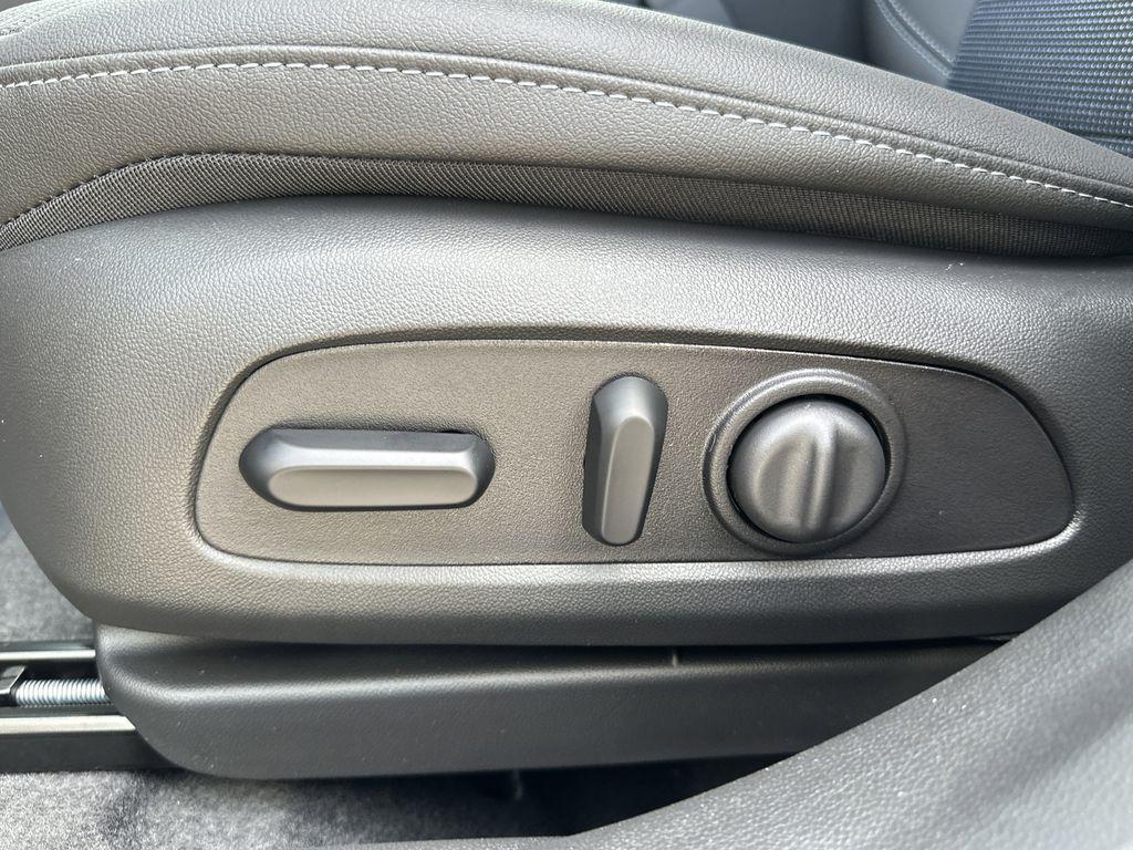 new 2026 Buick Envista car, priced at $27,235