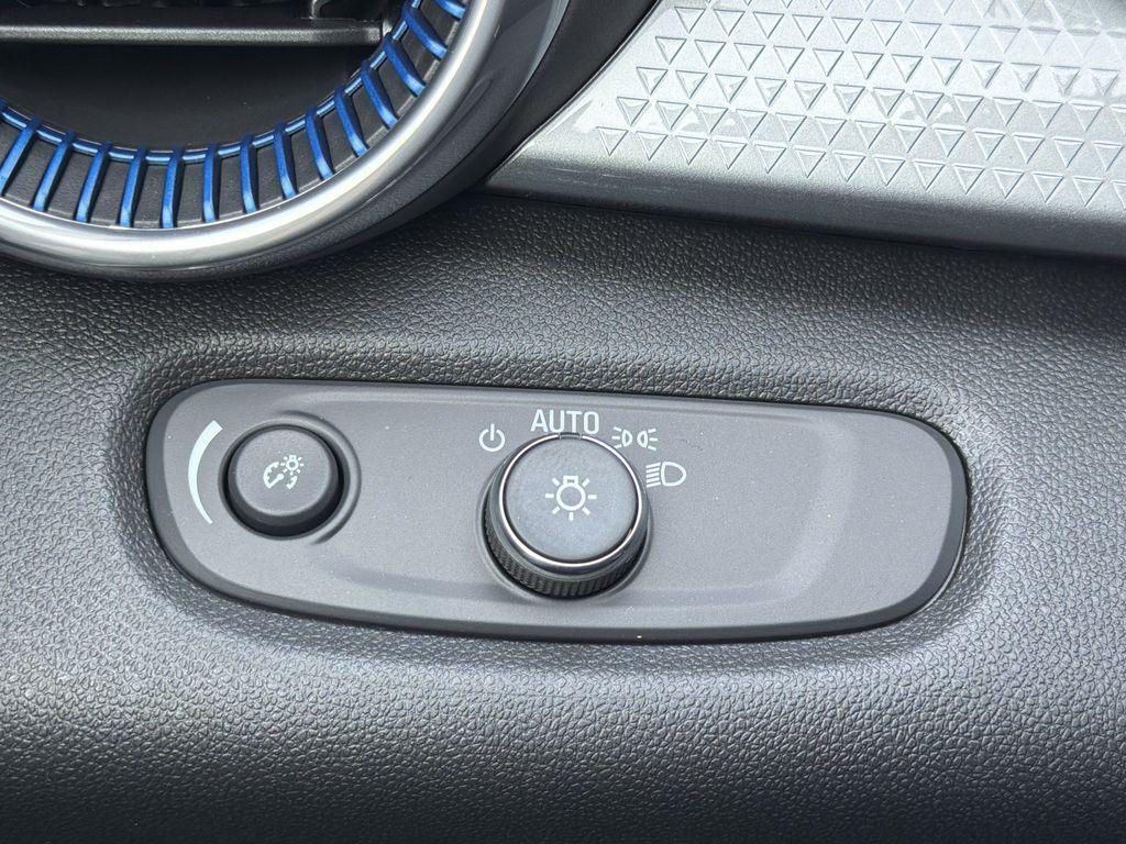 new 2026 Chevrolet Trax car, priced at $25,860