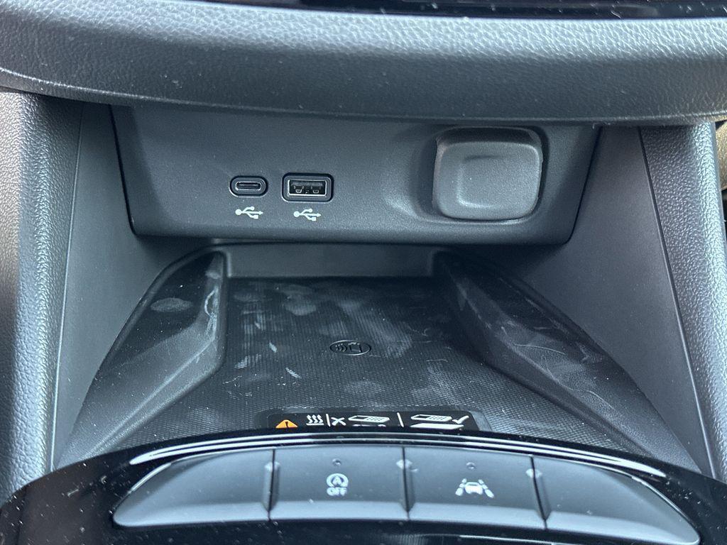 new 2026 Buick Envista car, priced at $32,205