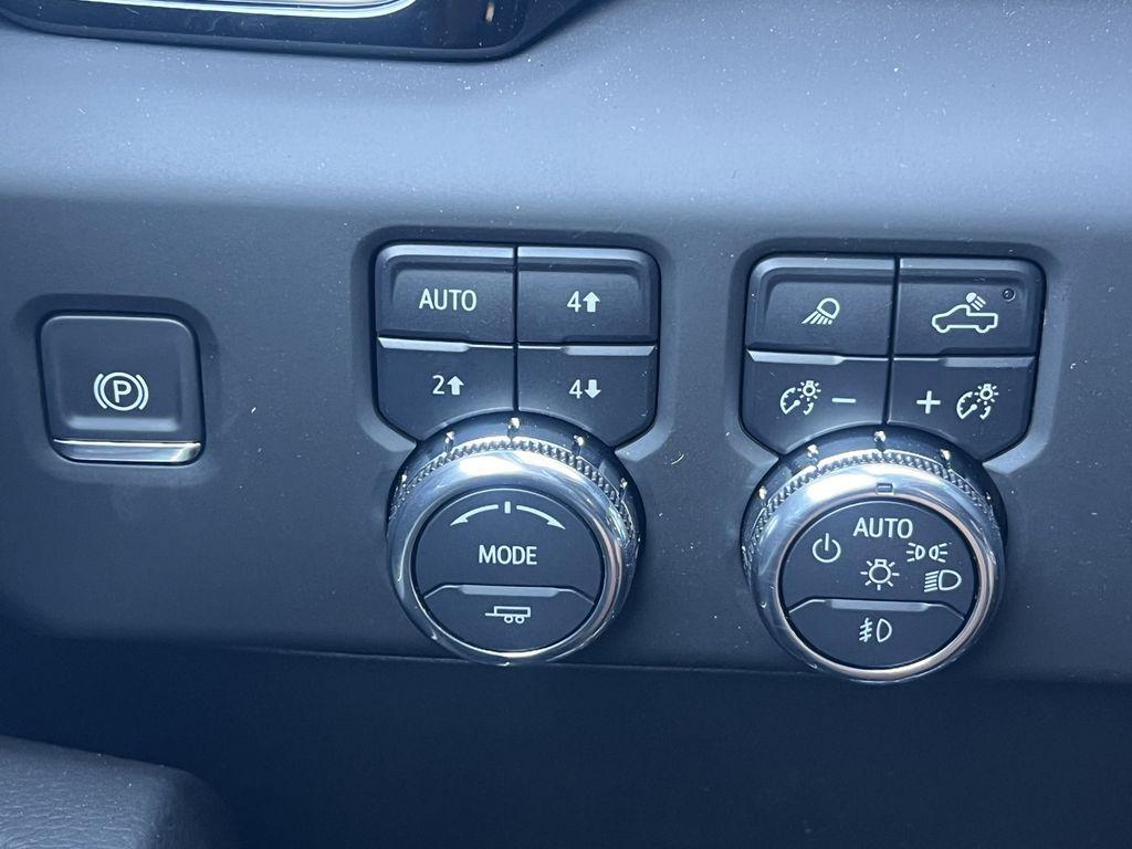 new 2025 GMC Sierra 2500 car, priced at $87,994