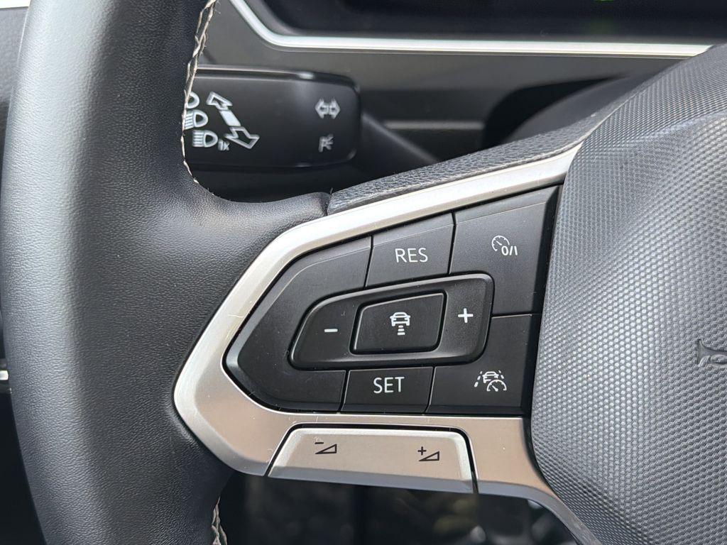 used 2022 Volkswagen Tiguan car, priced at $18,999