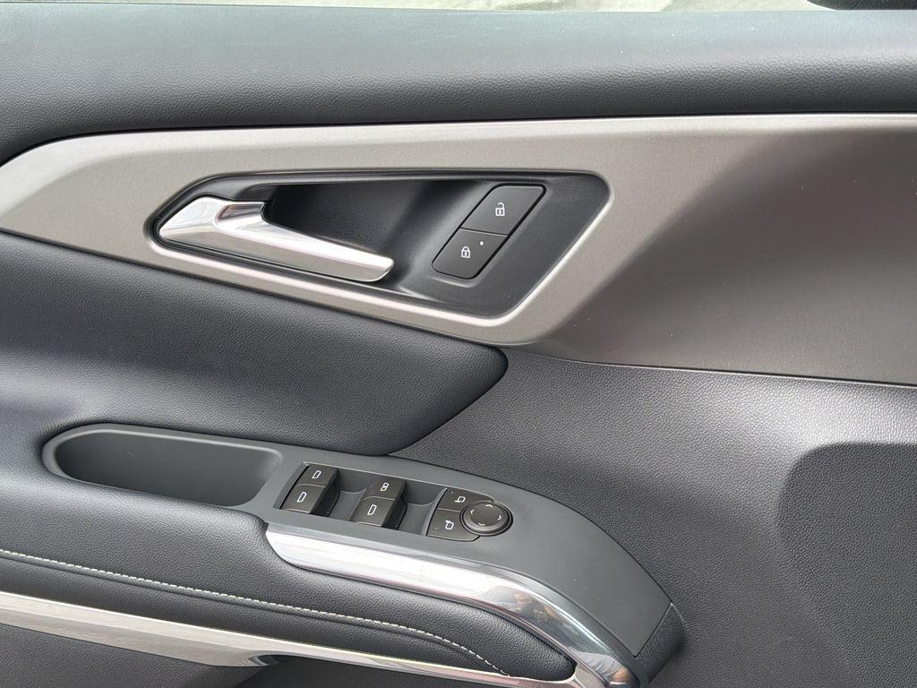 new 2026 Chevrolet Traverse car, priced at $47,265