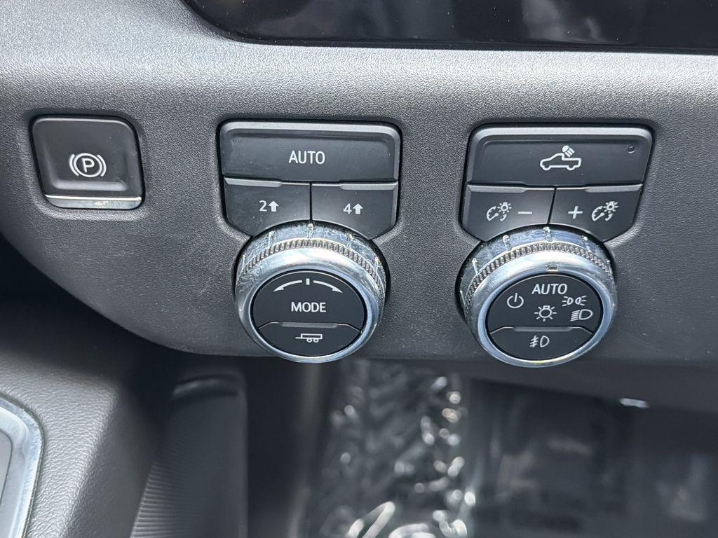 used 2022 GMC Sierra 1500 car, priced at $43,999