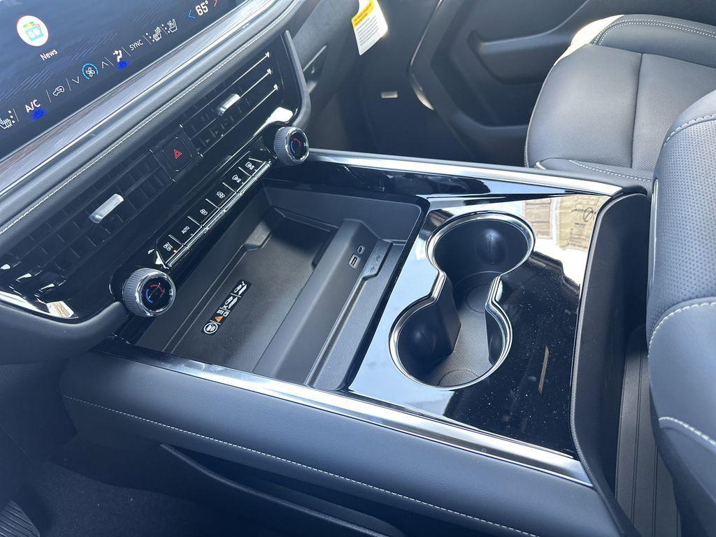 new 2025 Chevrolet Suburban car, priced at $76,987