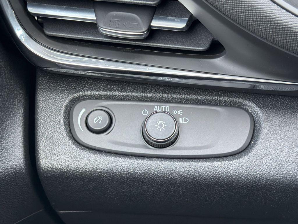 new 2026 Buick Envista car, priced at $27,985