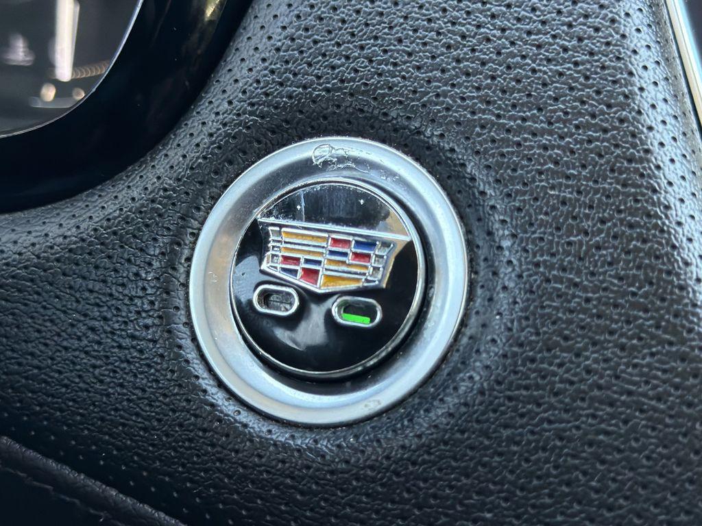 used 2018 Cadillac XT5 car, priced at $19,999