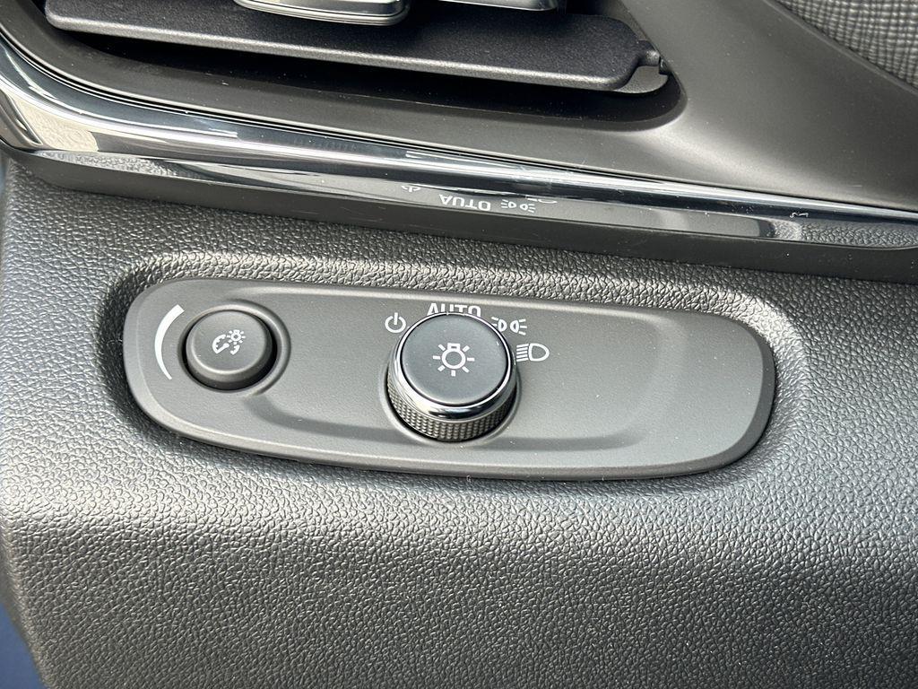 new 2026 Buick Envista car, priced at $27,235