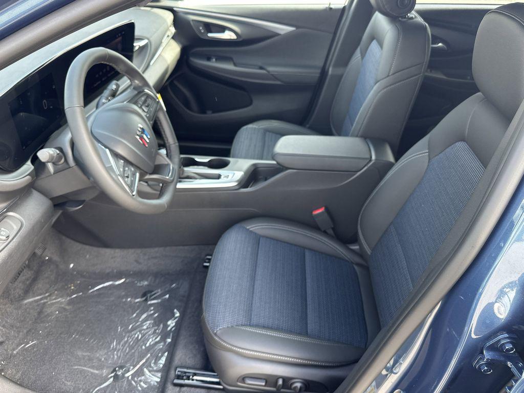 new 2026 Buick Envista car, priced at $27,235