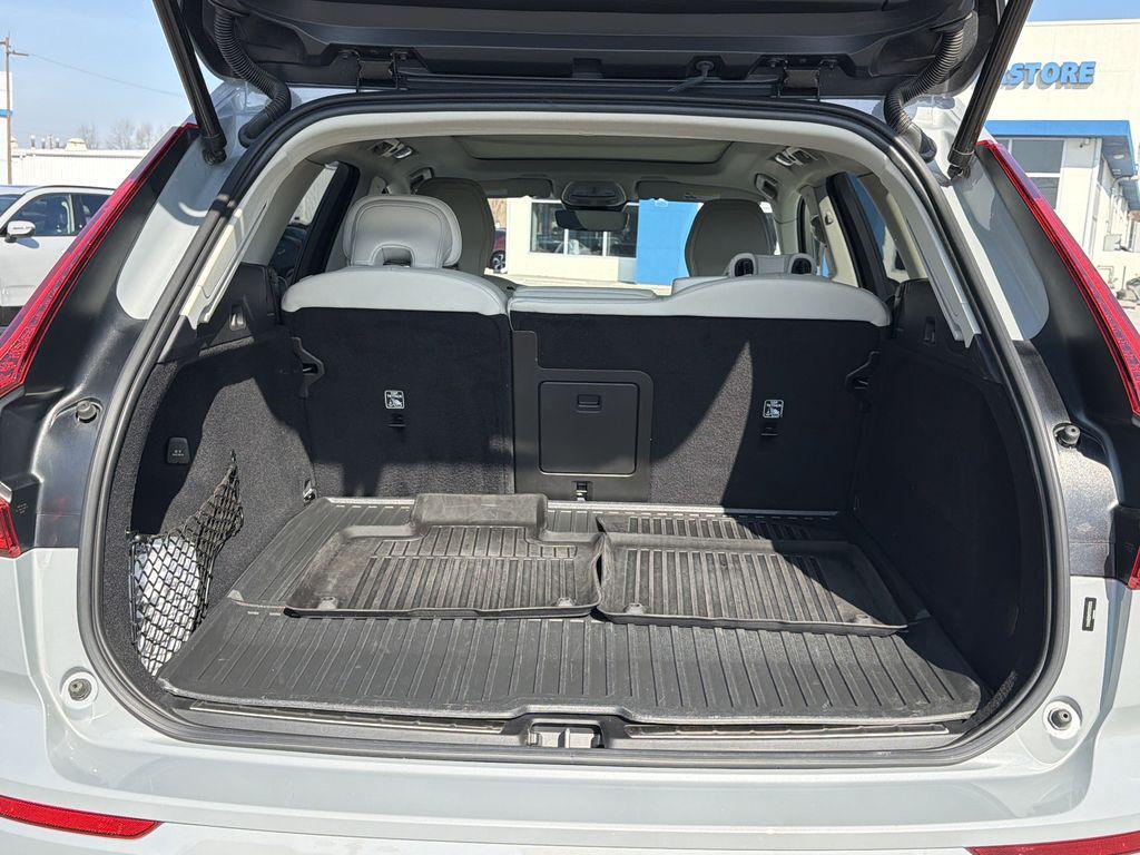 used 2024 Volvo XC60 Recharge Plug-In Hybrid car, priced at $44,587