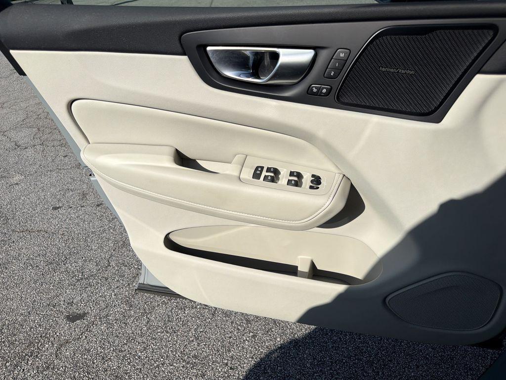 used 2024 Volvo XC60 Recharge Plug-In Hybrid car, priced at $44,587