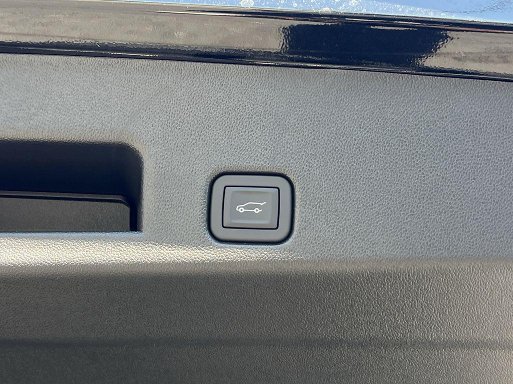 new 2026 Buick Enclave car, priced at $47,090