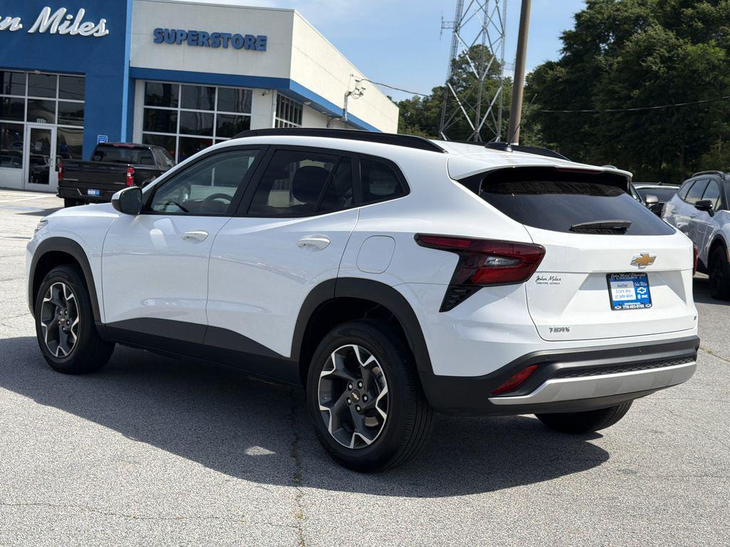 used 2025 Chevrolet Trax car, priced at $23,999