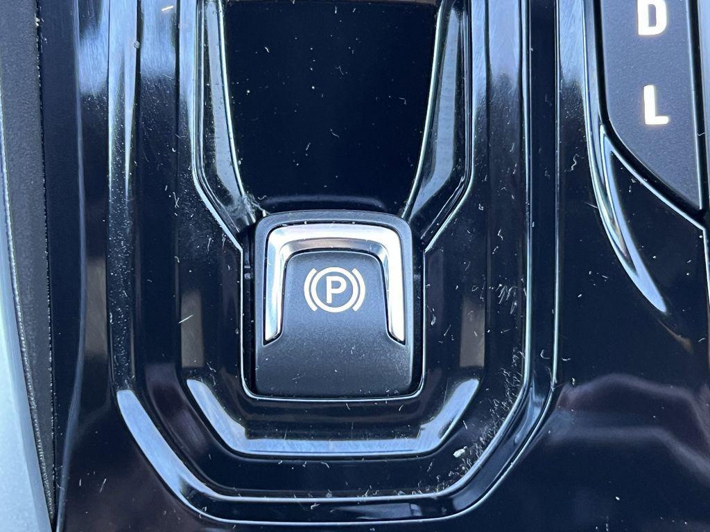 used 2024 Chevrolet Colorado car, priced at $27,749